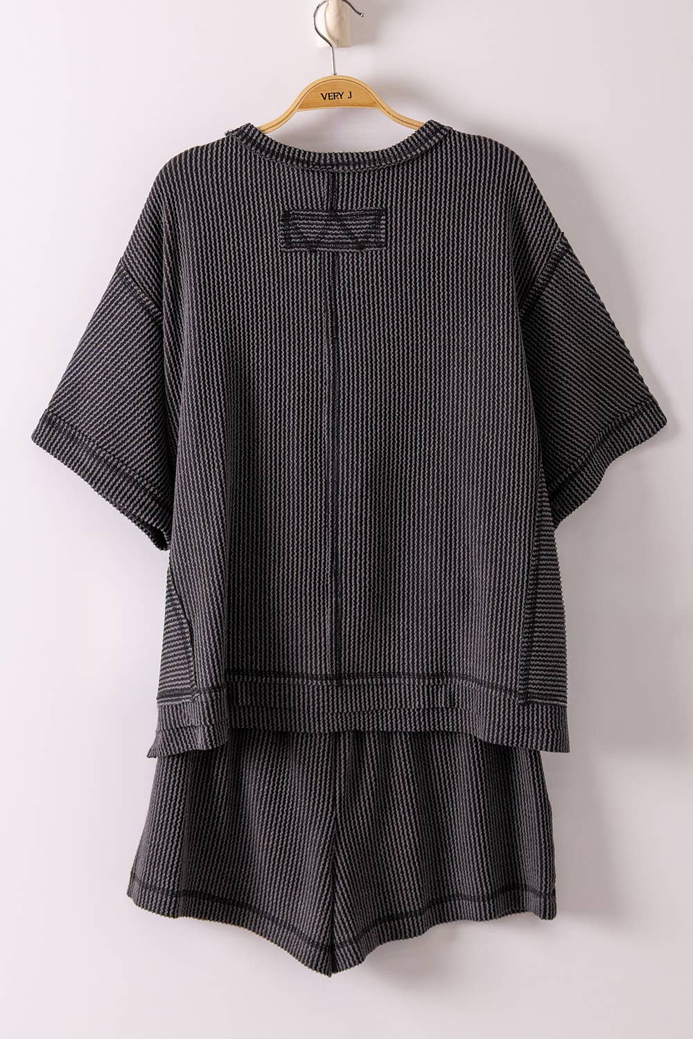 Ribbed Comfy Set – Oversized Lounge Top & Shorts