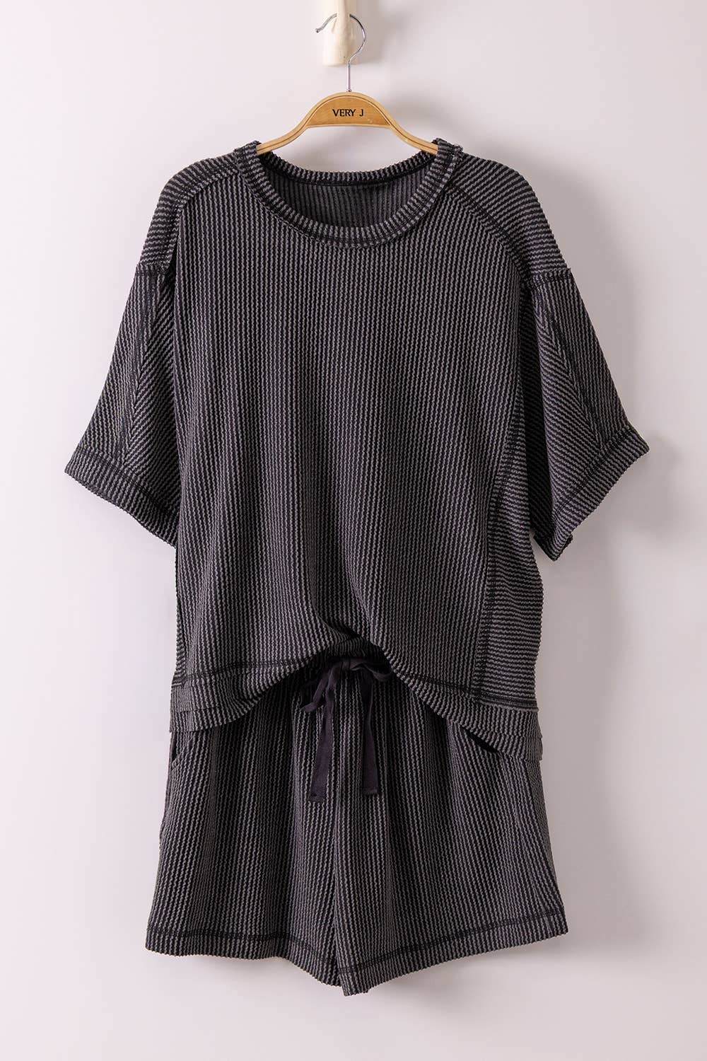 Ribbed Comfy Set – Oversized Lounge Top & Shorts